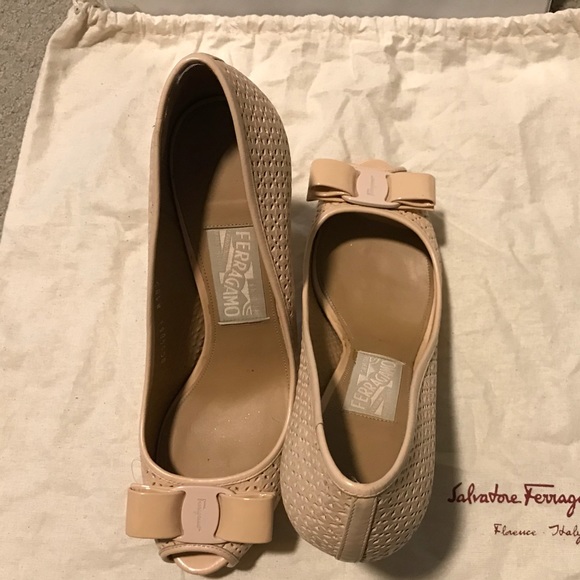 Salvatore Ferragamo Heels. Good condition. - Picture 1 of 9